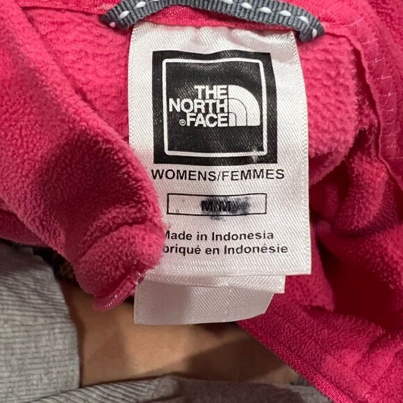 The North Face 1/4 Zip | Barbie Pink - Picture 3 of 4